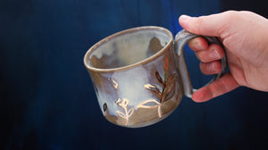 01) 15oz Teal Drip Blossom Mug