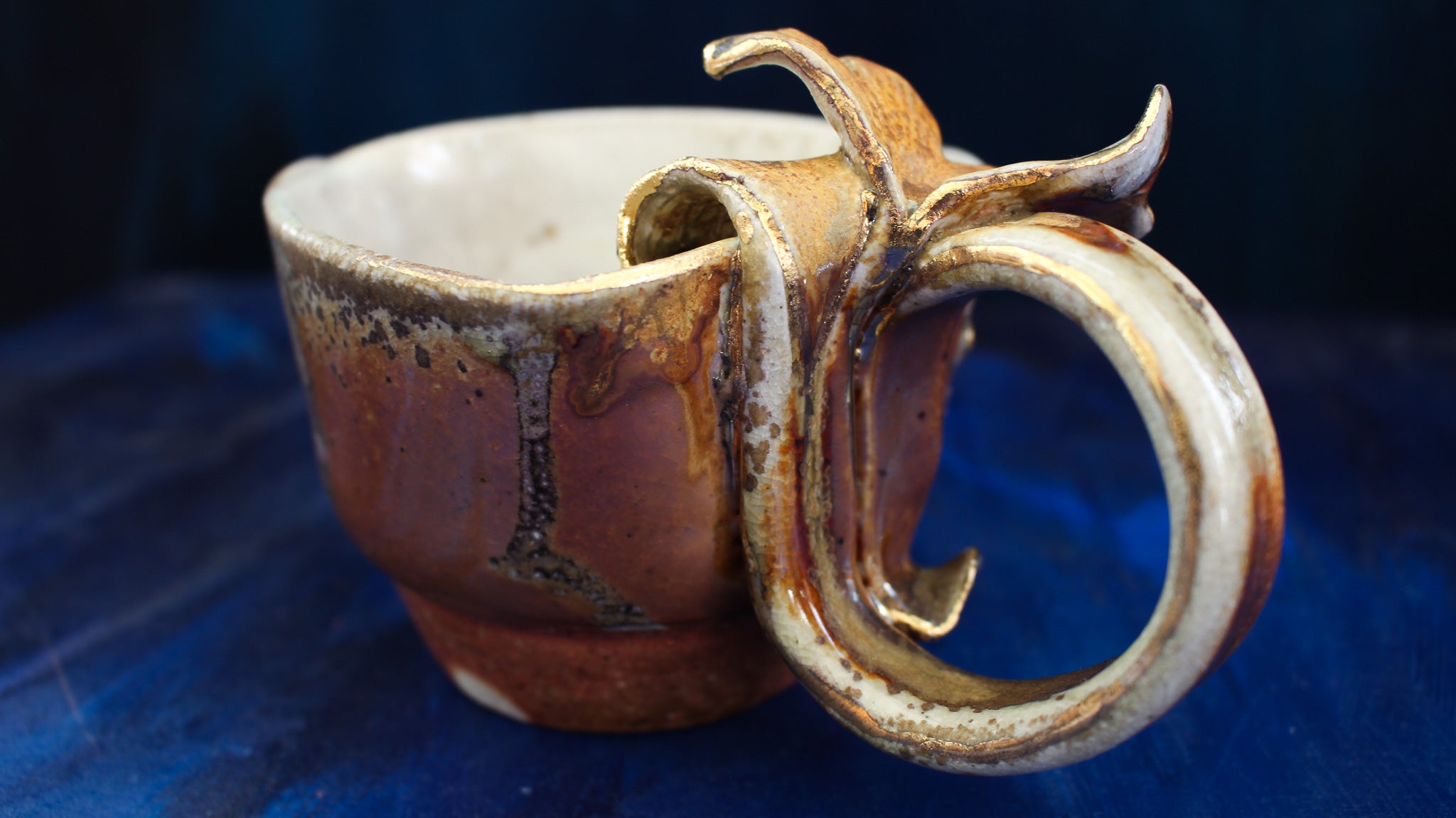 9oz Golden Gingko Teacup - Wood Fired