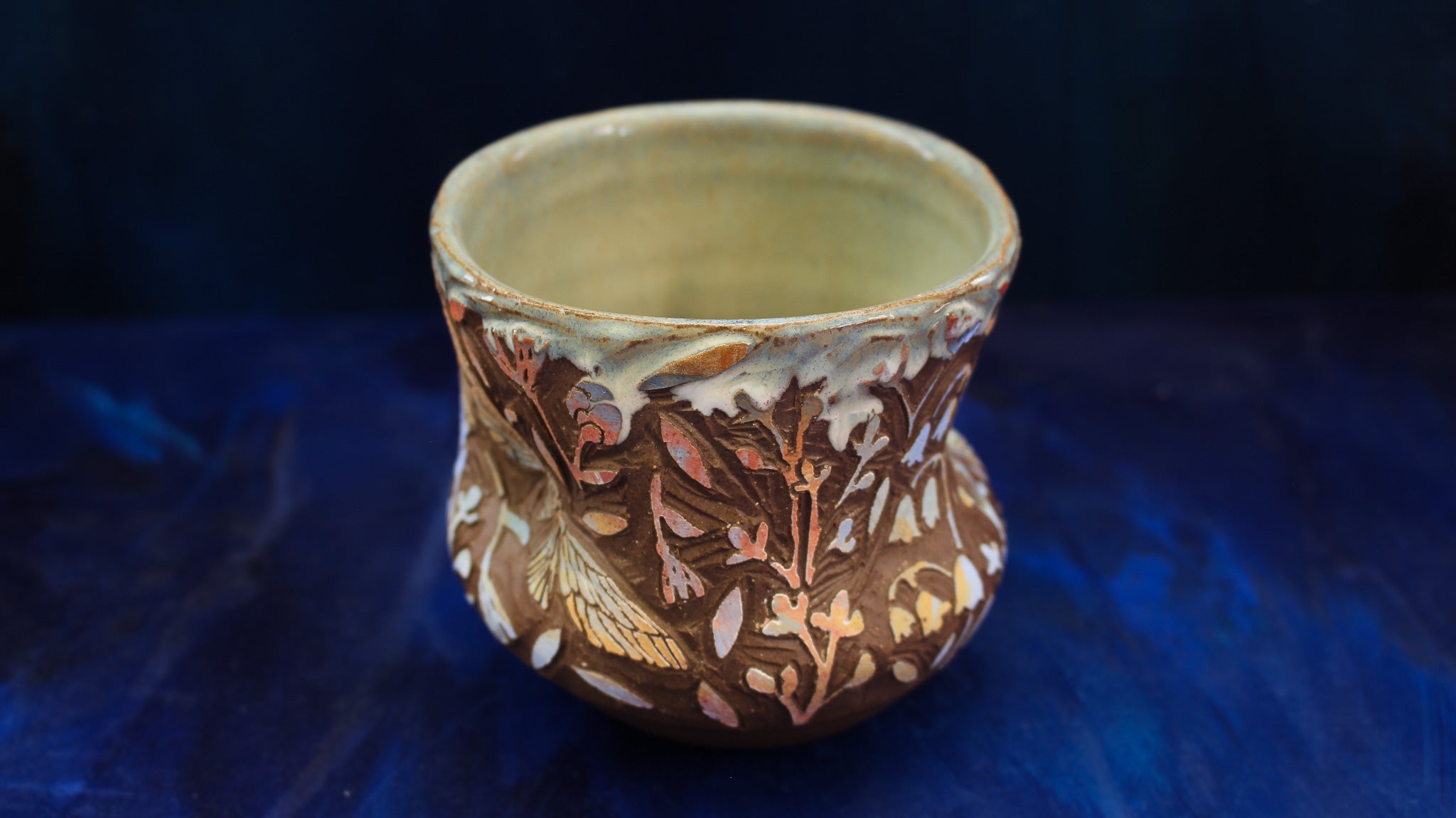 16oz Earthen Cicada Carved Tumbler