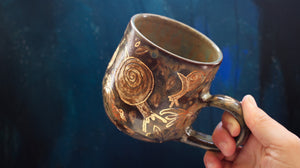 18oz Golden Snail Mug