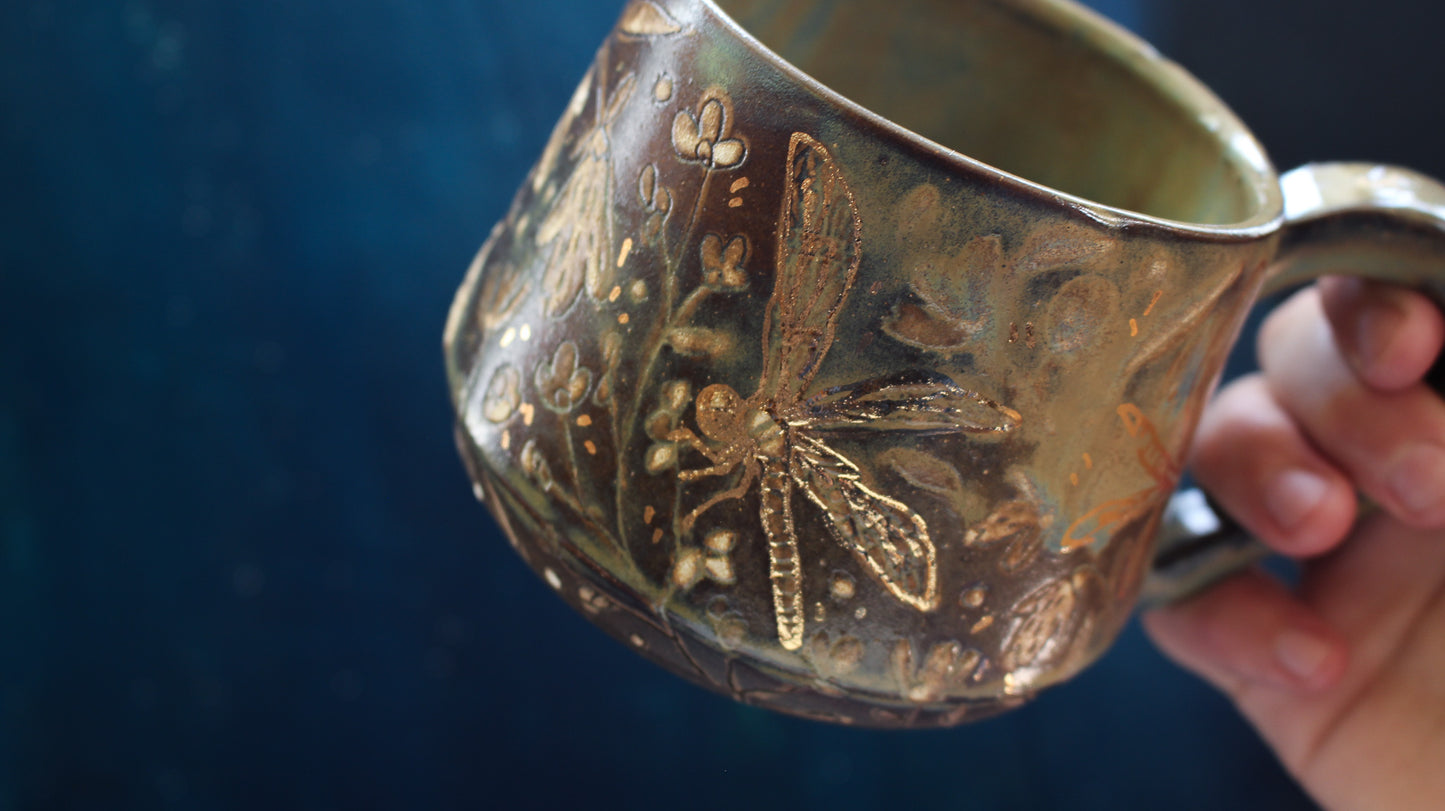 16oz Golden Dragonfly Mug