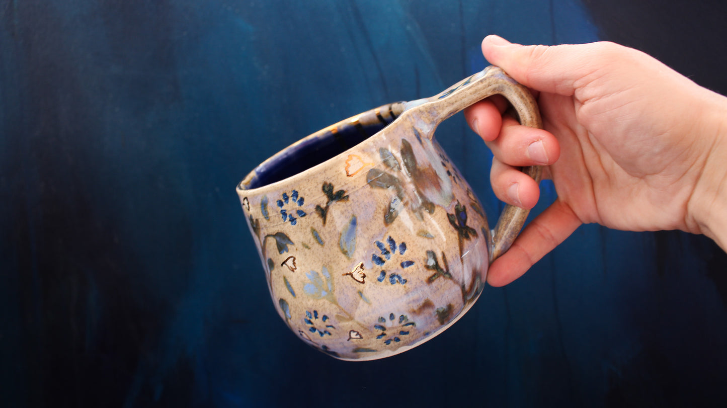 18oz Golden Blue Blossom Mug